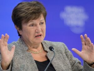 IMF Başkanı Georgieva, küresel ekonomideki büyümeye rağmen "endişelenecek çok şey olduğunu" söyledi