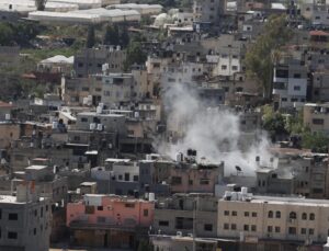 İsrail'in Batı Şeria'daki Nur Şems Mülteci Kampı'nda öldürdüğü Filistinlilerin sayısı 14'e yükseldi