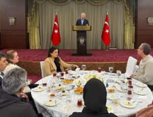 İstanbul Valisi Gül, kentteki Gazzelilerle iftar sofrasında buluştu