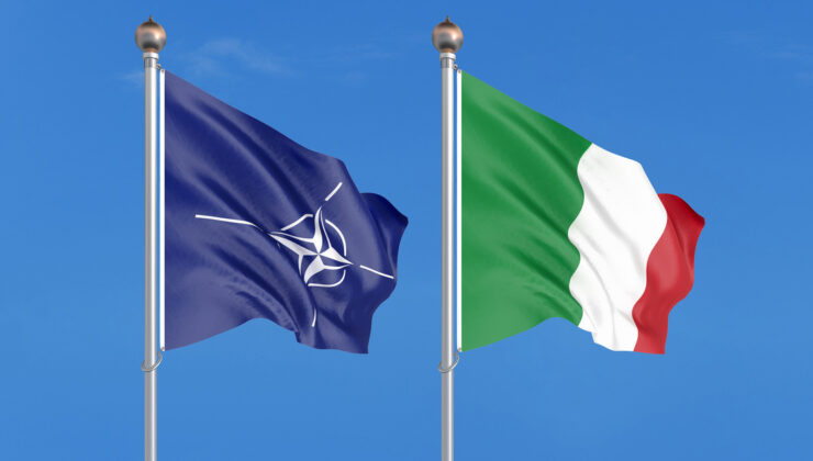 İtalya'da NATO protestosu: Polisin müdahalesi sonucu 8 kişi yaralandı