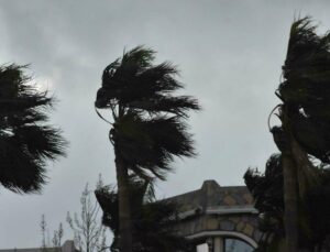 Meteoroloji’den İzmir’e fırtına uyarısı! Dikkatli olun