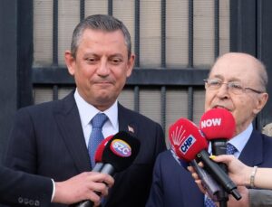 Özgür Özel, Ahmet Necdet Sezer’i övgüye boğdu