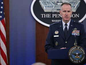 Pentagon: İran'a karşılık vermekte karar İsrail'e ait