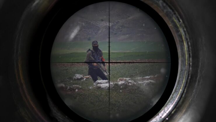 Valilik özel izin verdi! 400 yıllık harabe köyde ‘airsoft’