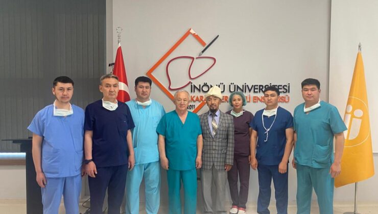 Yalçın Topçu’dan, Kırgızistan’a 76 doktor ve hemşire gönderen İÜ’ye tebrik