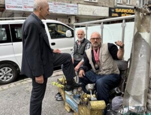 30 yıldır ayakkabı boyuyordu, Türkiye şampiyonu oldu