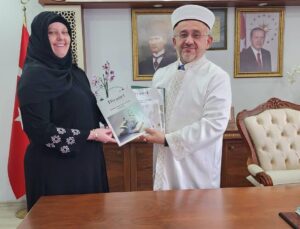 Amerikalı Kendra Bayburt’ta Müslüman oldu: Yeni ismi Kübra