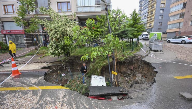 Ankara’da yol çöktü!