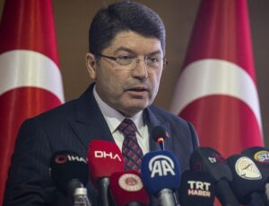 Bakan Tunç’tan UCM’ye Gazze çağrısı