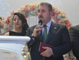 Destici: Bir Türk evladı için en az 4 çocuk yapmak farz-ı kifayedir