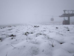 Erciyes mayısta bembeyaz oldu