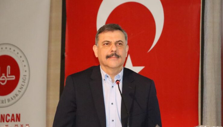 Erzurum Valisi Mustafa Çiftçi, ‘Hafız Kal Yarışması’nda Türkiye birincisi oldu