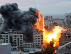 Gazze'de ateşkes müzakereleri için Paris'te kritik görüşme