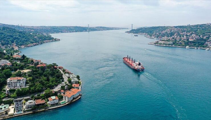 İstanbul Boğazı’nda gemi trafiği yeniden açıldı