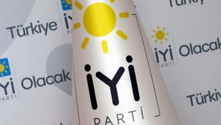 İYİ Partili başkan ve 8 yönetici istifa etti!
