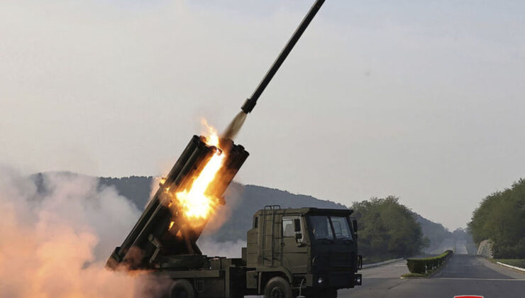 Kuzey Kore, yeni geliştirilen çok namlulu roketatar sisteminin test atışını yaptı