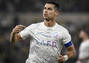 Ronaldo Arabistan’da yine şov yaptı!