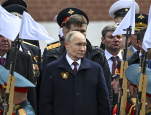 Rusya Devlet Başkanı Putin yeni kabineyi onayladı