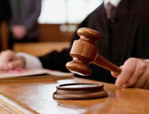 Yargıtay’dan emsal karar: Kocanın cebinden habersiz para almayı boşanma sebebi saydı