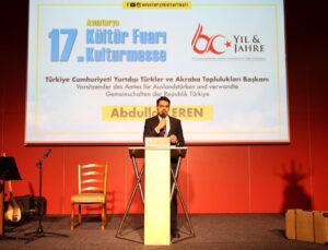 YTB Başkanı Eren ’17. Avusturya Kültür Fuarı’nda konuştu