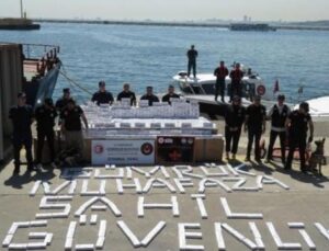 Zeytinburnu’nda gemide 144 bin 280 paket kaçak sigara ele geçirildi