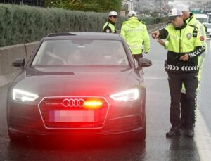 312 çakarlı sürücüye işlem yapıldı