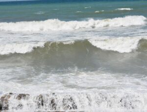 Düzce ve Sakarya’da denize girmek yasaklandı
