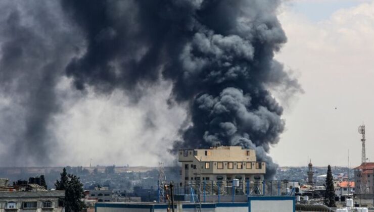 İsrail, Gazze'de UNRWA okulunu vurdu: En az 27 ölü | Dış Haberler