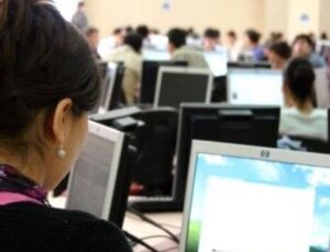 Mahkemeden bakanlık çalışanı kadın memura yarı zamanlı çalışma hakkı