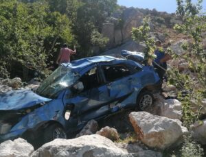 Osmaniye’de uçuruma yuvarlanan otomobildeki 5 kişi yaralandı