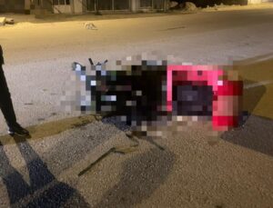 Otomobille çarpışan motosikletli kurye yaralandı