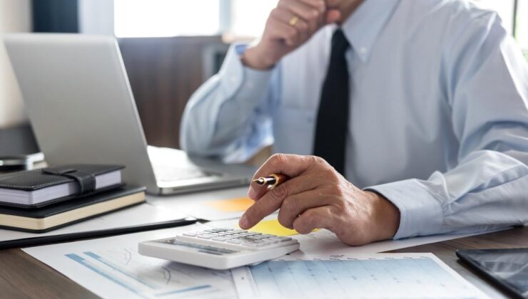 Sahte diplomayla holding yöneticisi oldu: Proje bile çizdi