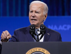 ABD'de 7 Demokrat Kongre üyesinden daha Biden'a çağrı: "Adaylıktan çekil" | Dış Haberler
