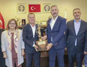 AK Parti Grup Başkanvekili Gül, Gaziantep’te ziyaretlerde bulundu