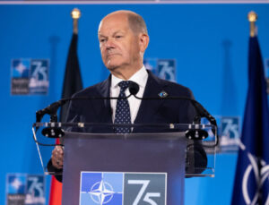 Almanya Başbakanı Scholz, ABD'nin ülkesine uzun menzilli füze konuşlandırma kararını savundu | Dış Haberler