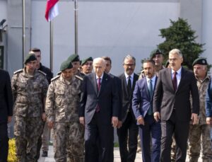 Bahçeli’den Polis Özel Harekat Başkanlığına ziyaret