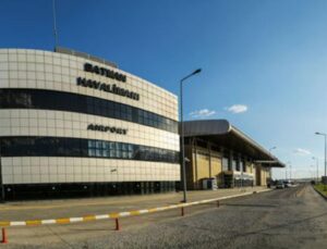 Batman Havalimanı’nda polis memuru kazara meslektaşını vurdu