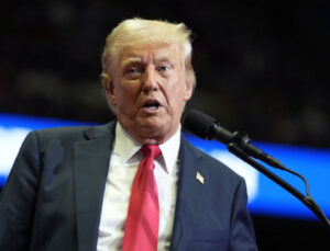 Biden yarıştan çekildi, Trump'tan ilk açıklama: "Harris'i yenmek Biden’ı yenmekten daha kolay olacak” | Dış Haberler