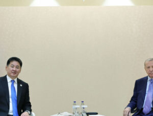 Cumhurbaşkanı Erdoğan Astana'da: Diplomatik temasları sürüyor | Dış Haberler