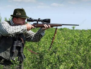 Domuz sandığı kayınçosunu vurdu