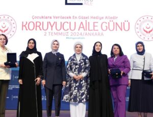 Emine Erdoğan, Gönül Elçileri ve koruyucu ailelerle bir araya geldi