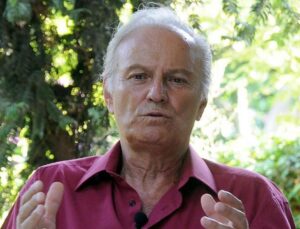 Kanser tedavisi gördüğü iddia edildi! Ediz Hun’dan açıklama