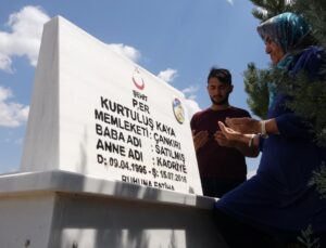 Millete ateş emrine uymadı, başı dimdik şehit oldu!