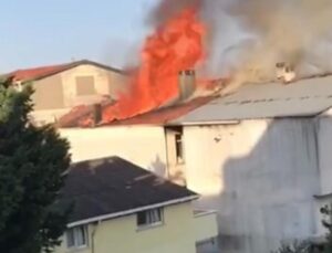 Pendik’te korkutan yangın! Çatısı alevlere teslim oldu