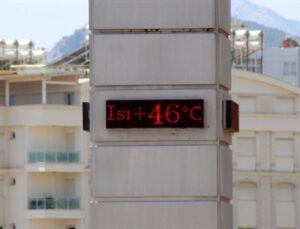 Şehir kavruldu, termometreler 46 dereceyi gösterdi!