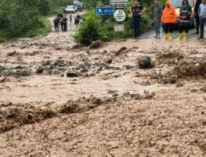 Trabzon’da sağanak, sel, taşkın ve heyelana neden oldu