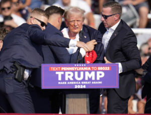 Trump'a suikast girişimi: "Kurşun mu metal parçası mı yaraladı?" tartışması başladı | Dış Haberler