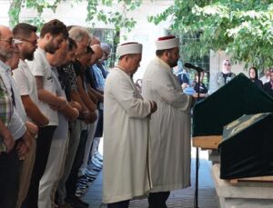 Yazar ve şair Afşar Timuçin son yolculuğuna uğurlandı