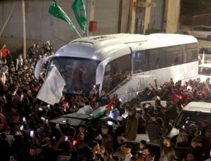 İsrail basını: Tel Aviv ile Hamas arasındaki esir takası müzakereleri askıya alındı | Dış Haberler