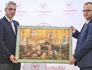 Sağlık Bakanı Memişoğlu, İstanbul İl Sağlık Müdürlüğü devir teslim törenine katıldı
